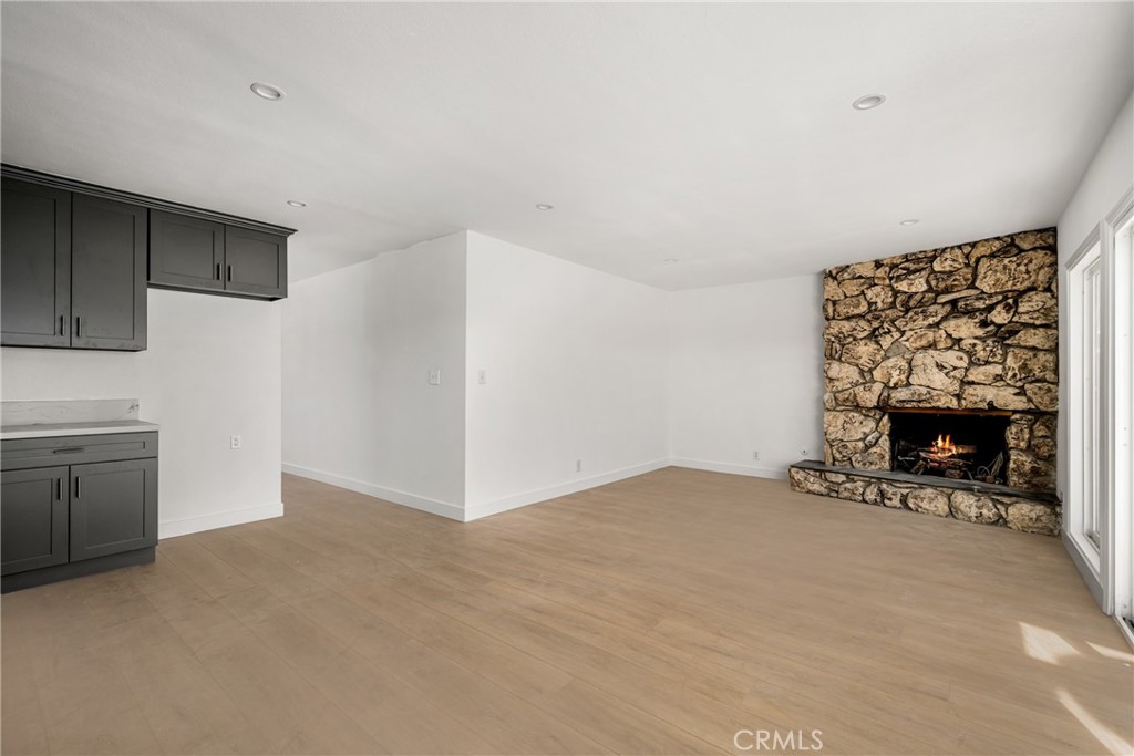 335 S Wayfield Street