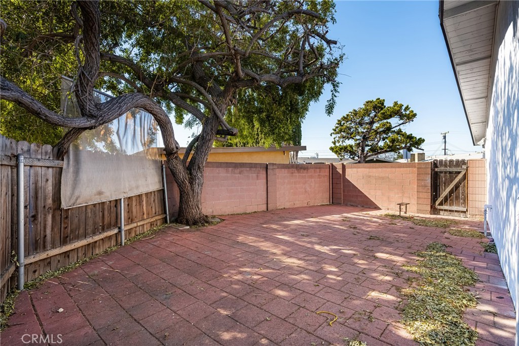 335 S Wayfield Street