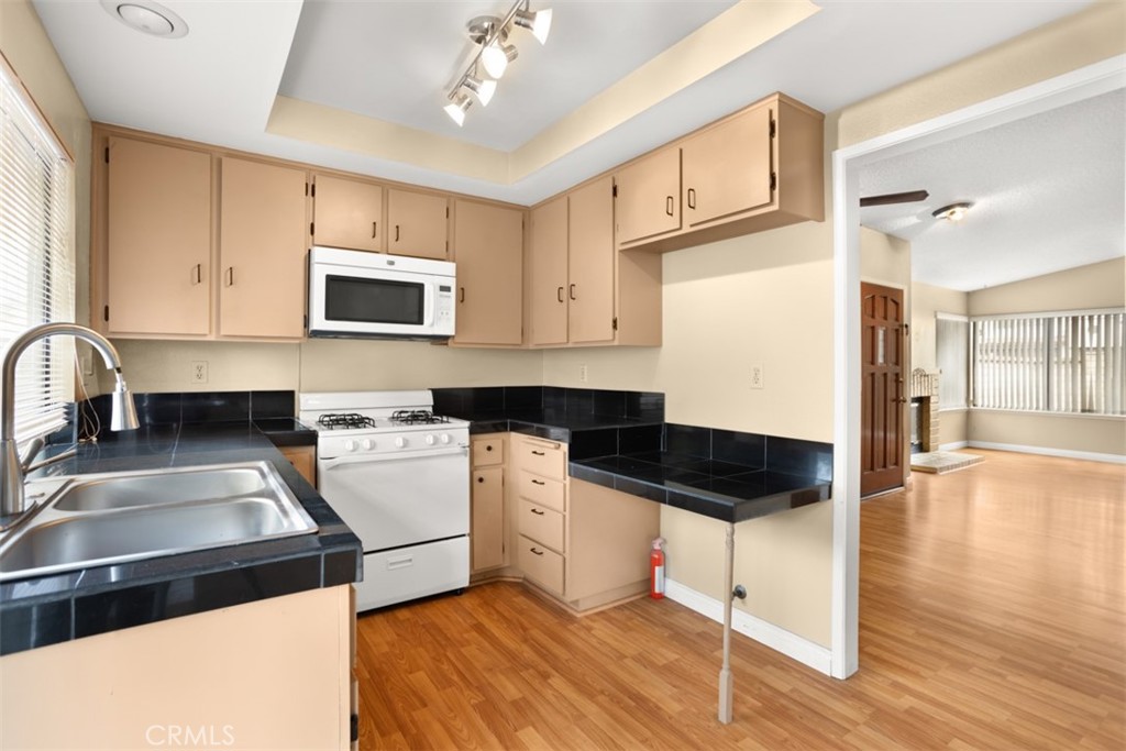 9833 Bolero Drive