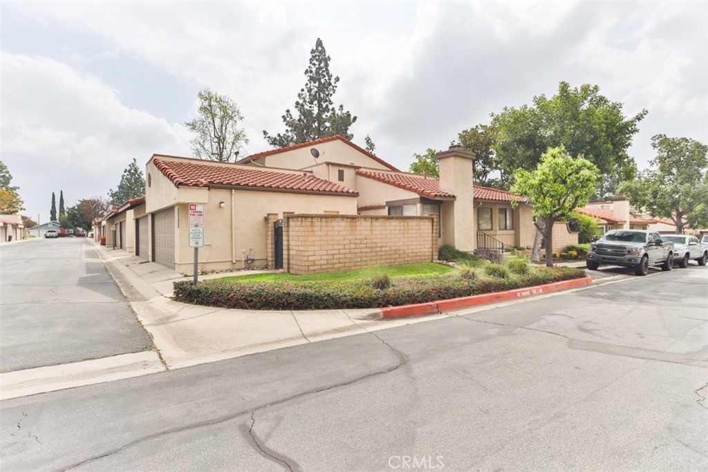9833 Bolero Drive