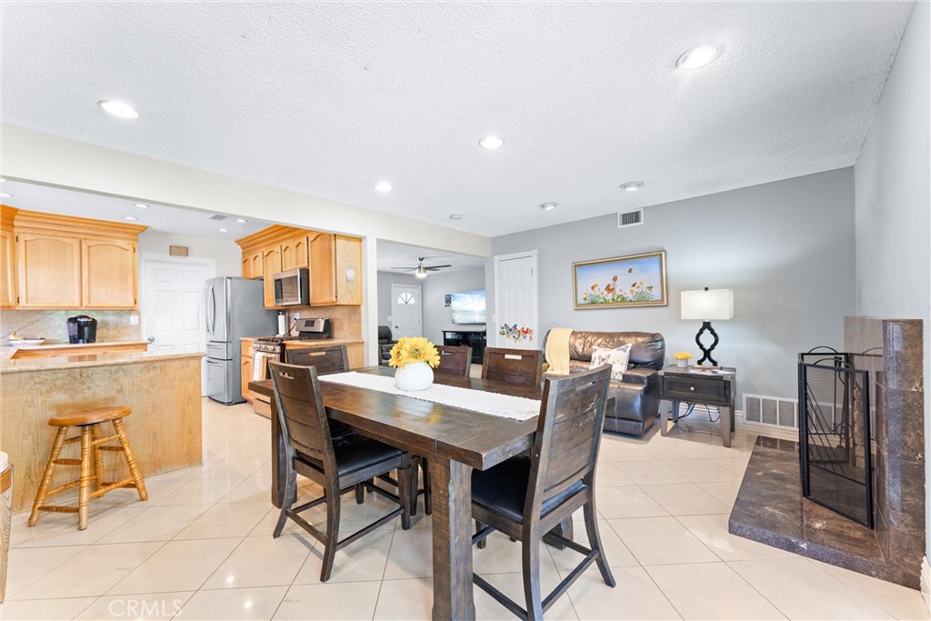 858 S Barnett Street