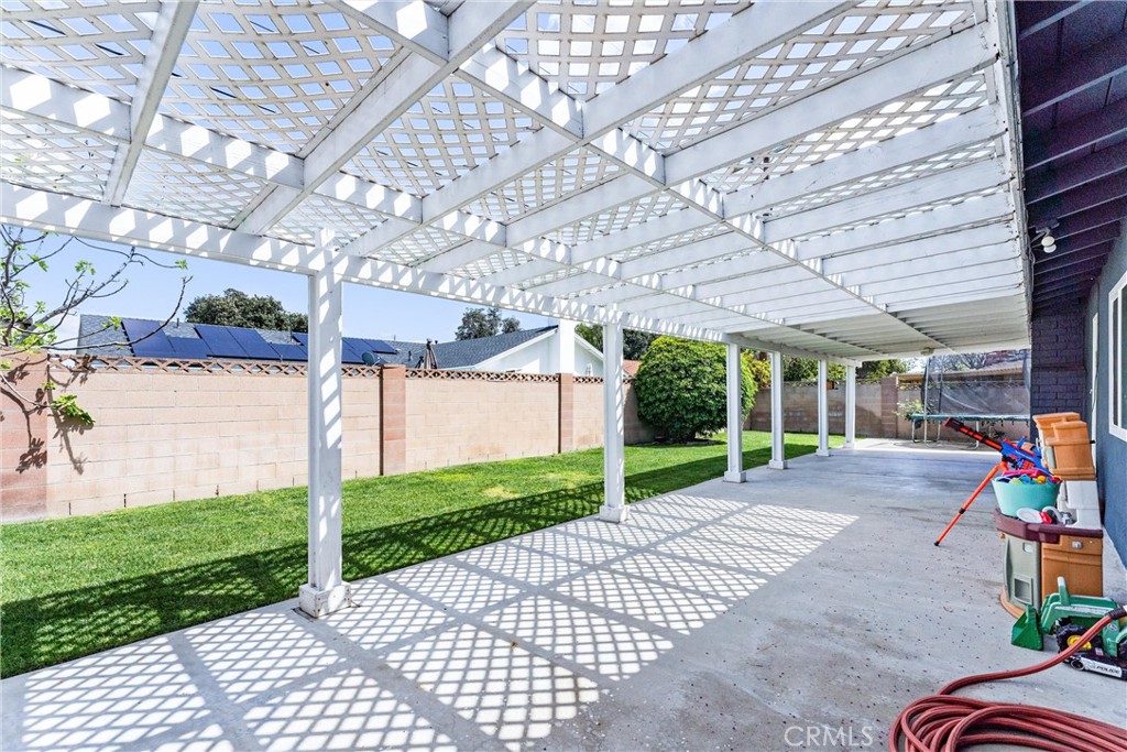 858 S Barnett Street