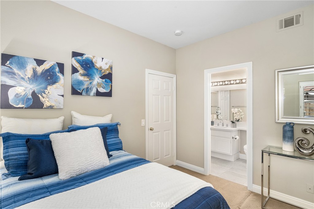 4040 South La Costa Court Court