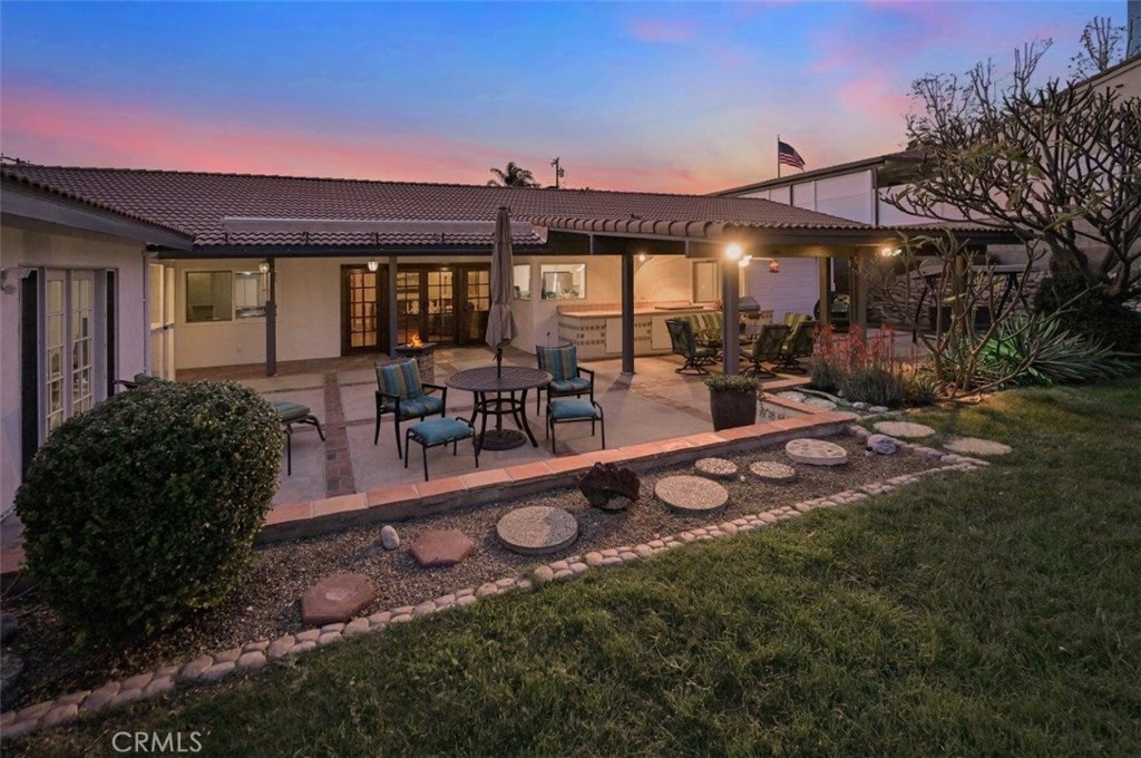 6052 GRANDVIEW Avenue