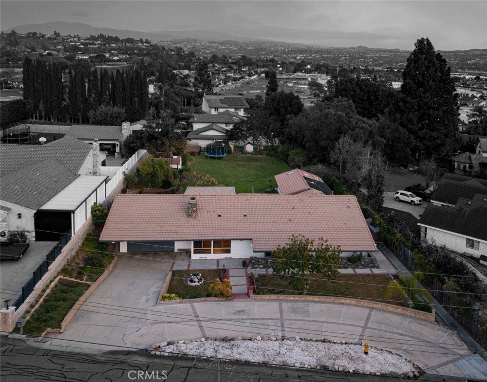 6052 GRANDVIEW Avenue