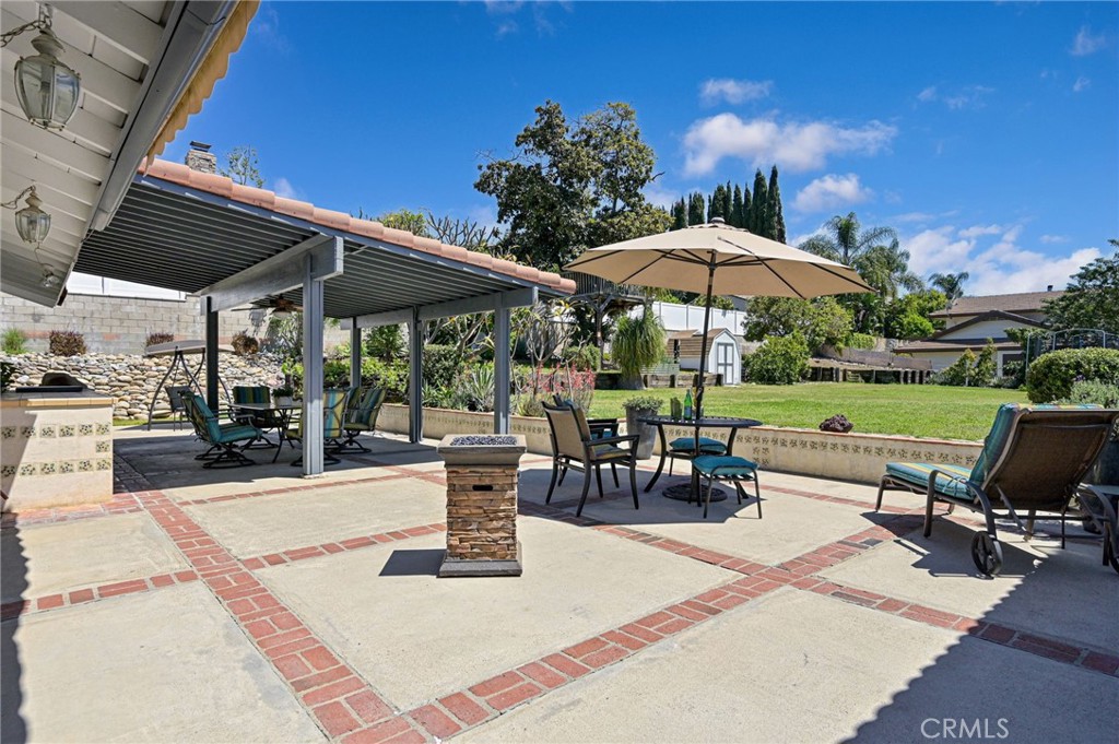 6052 GRANDVIEW Avenue