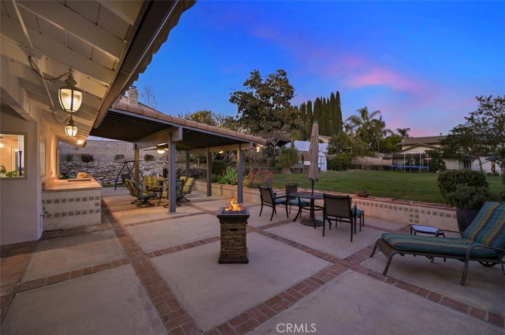 6052 GRANDVIEW Avenue