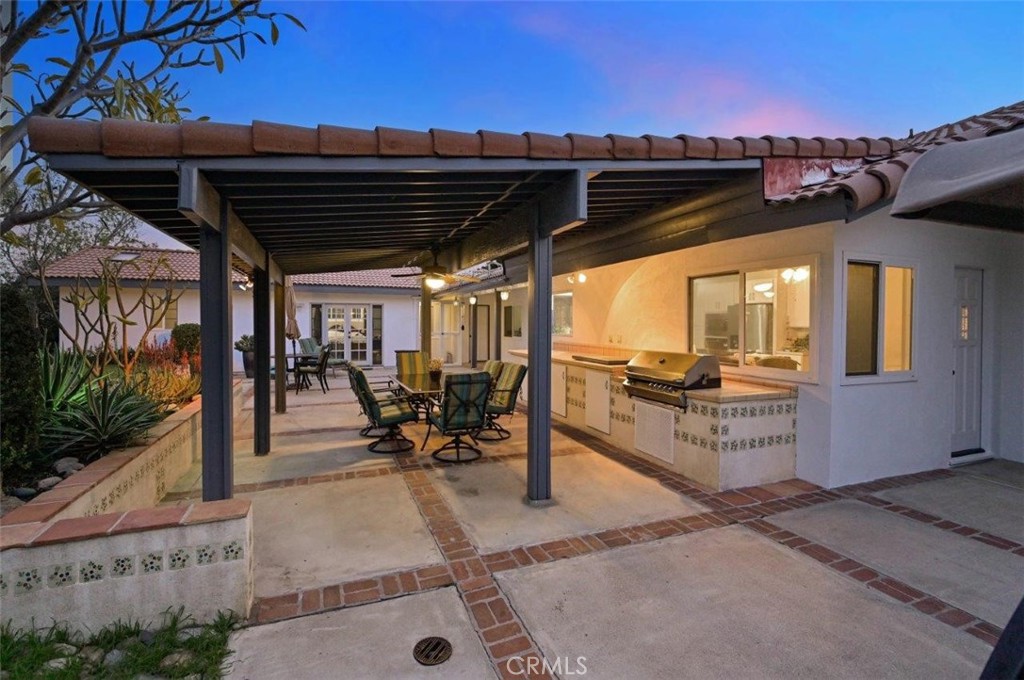 6052 GRANDVIEW Avenue