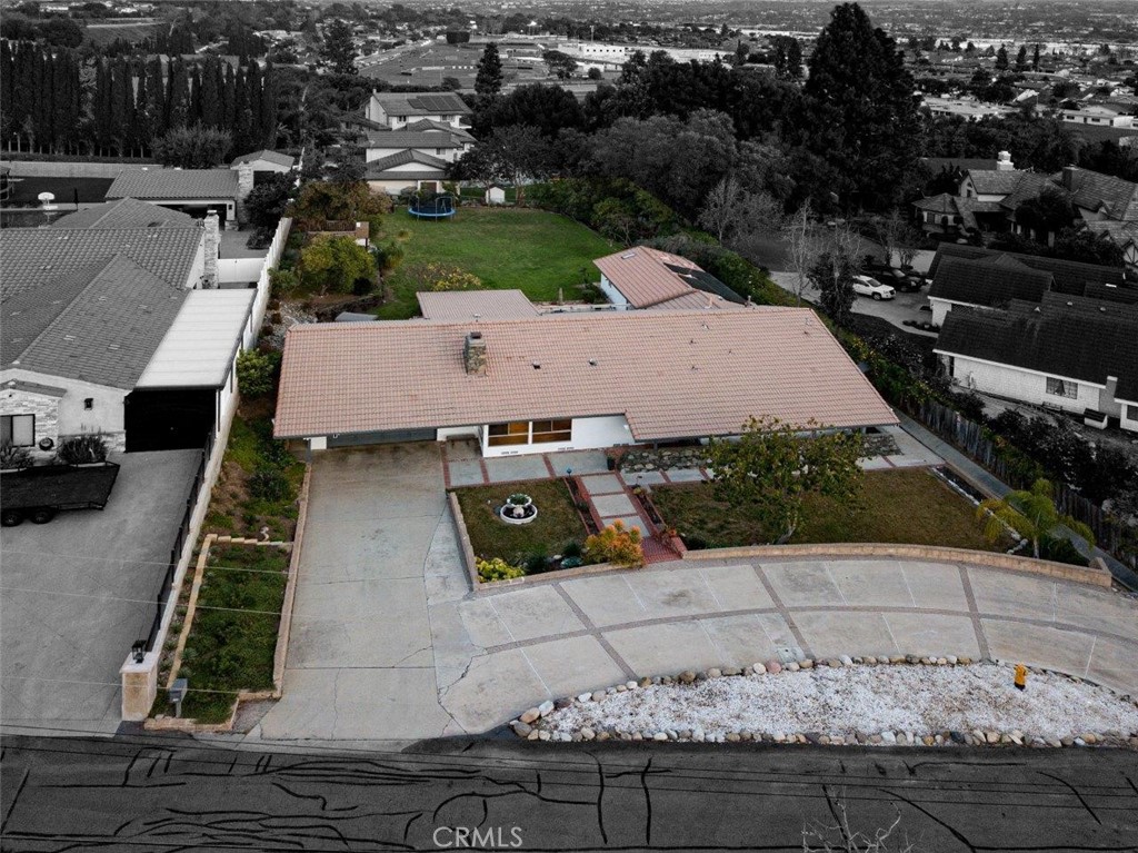 6052 GRANDVIEW Avenue