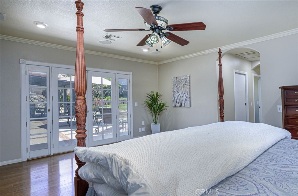 6052 GRANDVIEW Avenue