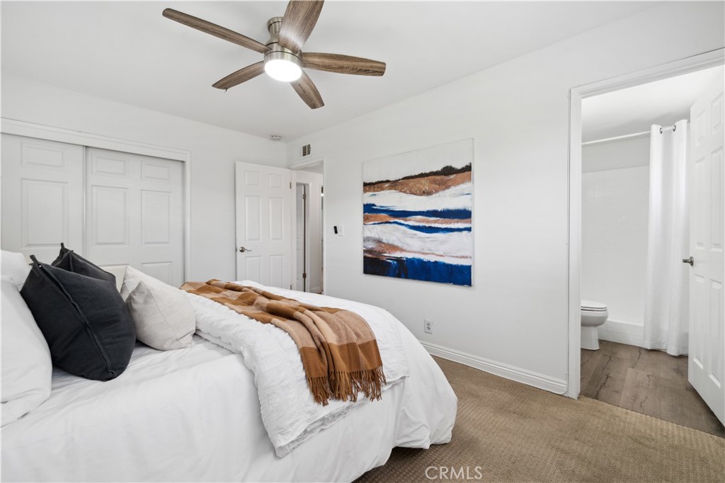 2414 N Eastwood Avenue