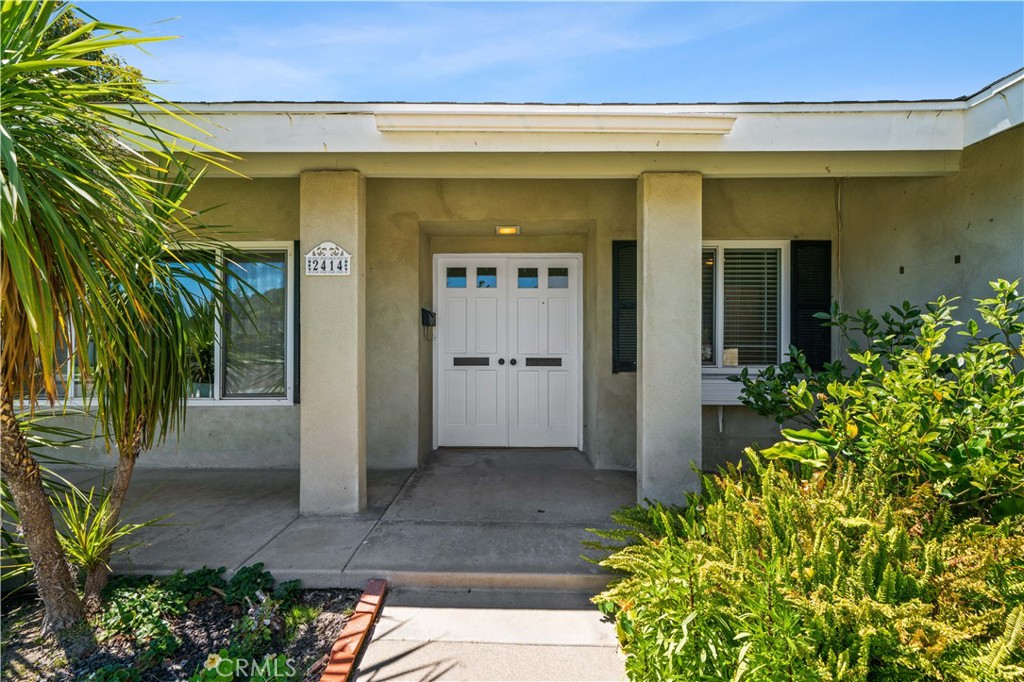 2414 N Eastwood Avenue