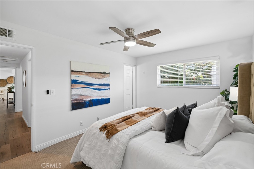 2414 N Eastwood Avenue