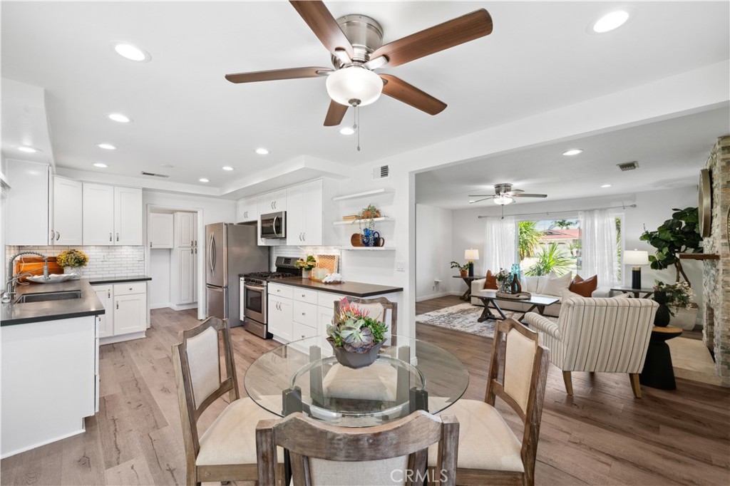 2414 N Eastwood Avenue