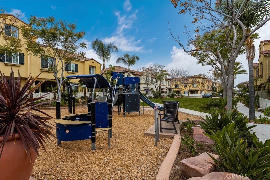 1615 Osprey Avenue 2