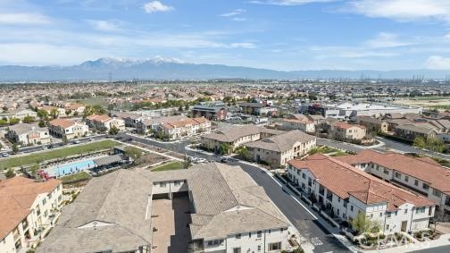 3317 E Wild Horse Privado 11