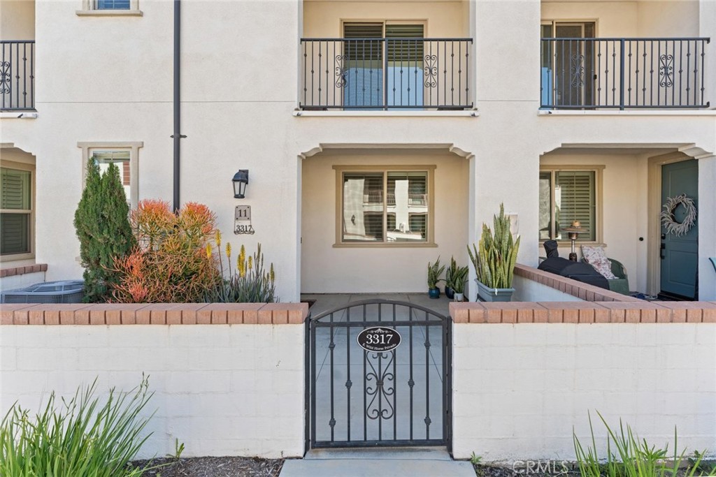 3317 E Wild Horse Privado 11