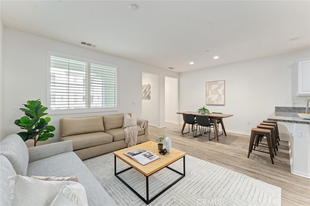 3317 E Wild Horse Privado 11