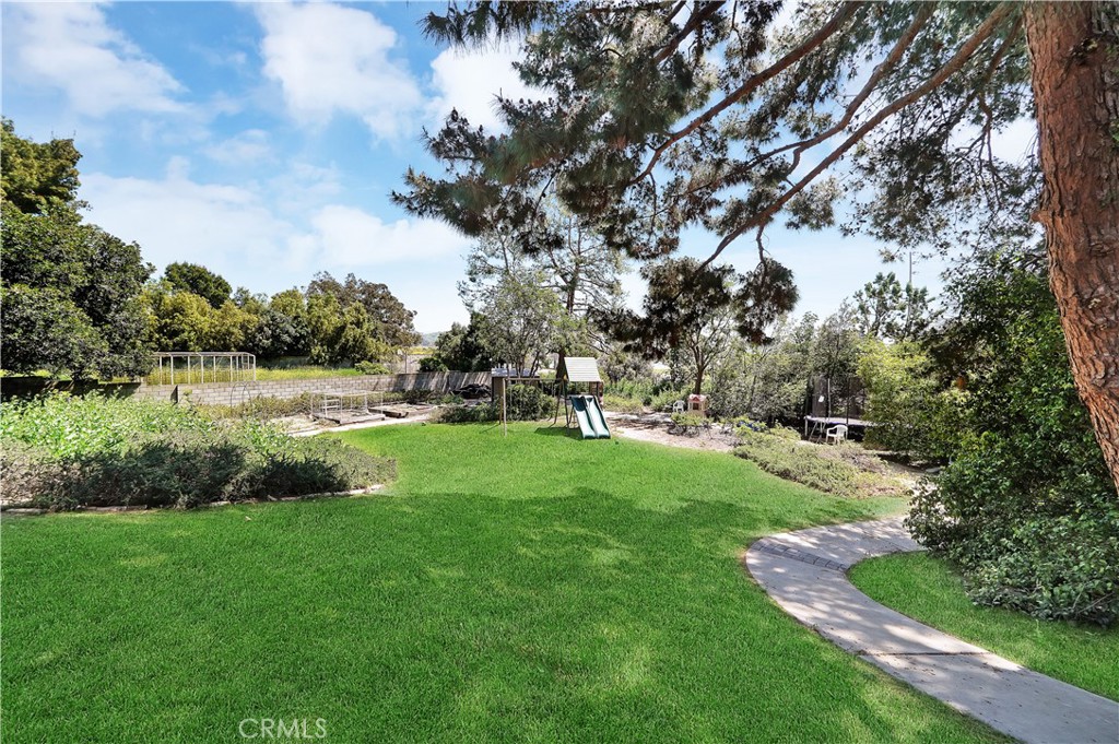 18222 Fernando Circle