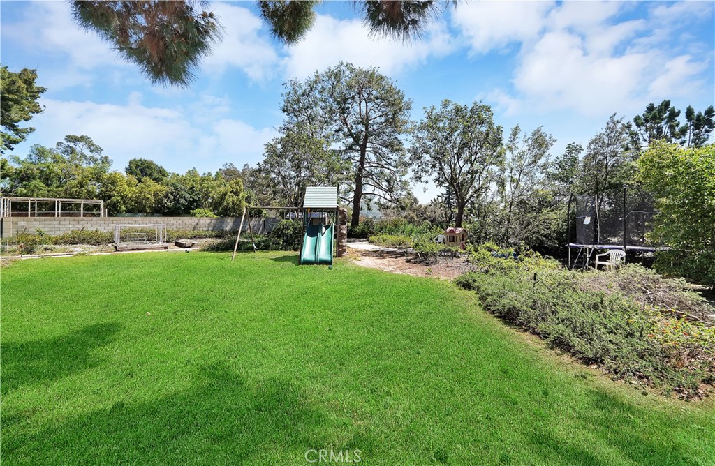 18222 Fernando Circle