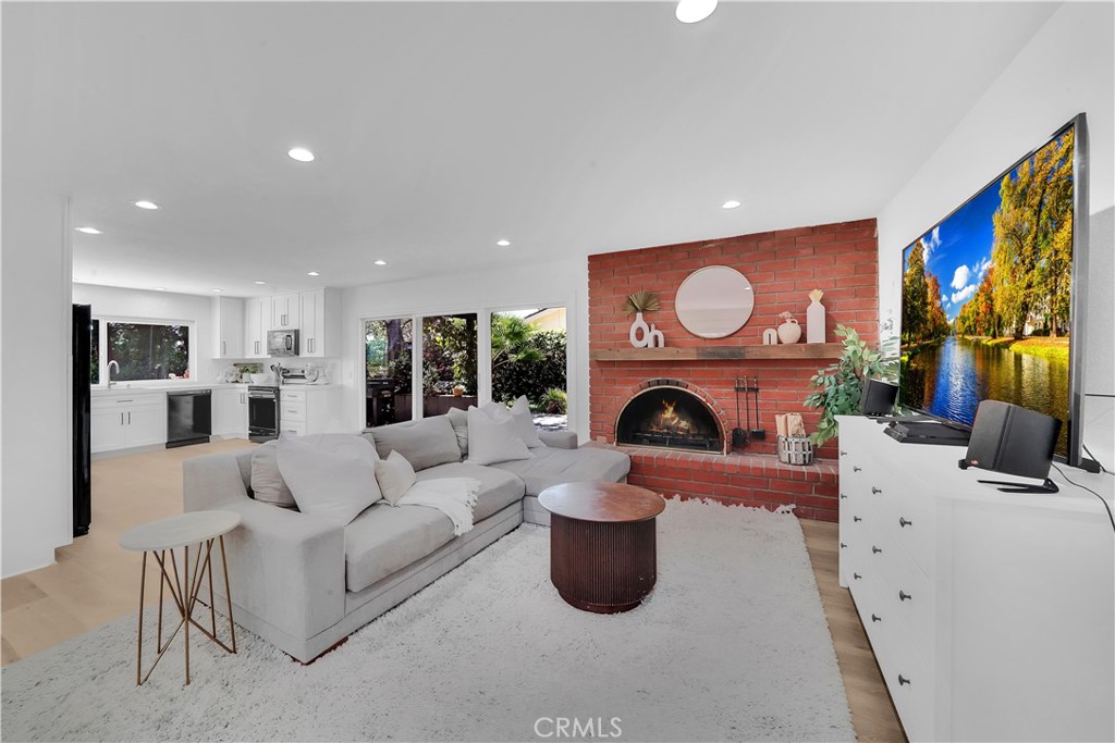 18222 Fernando Circle