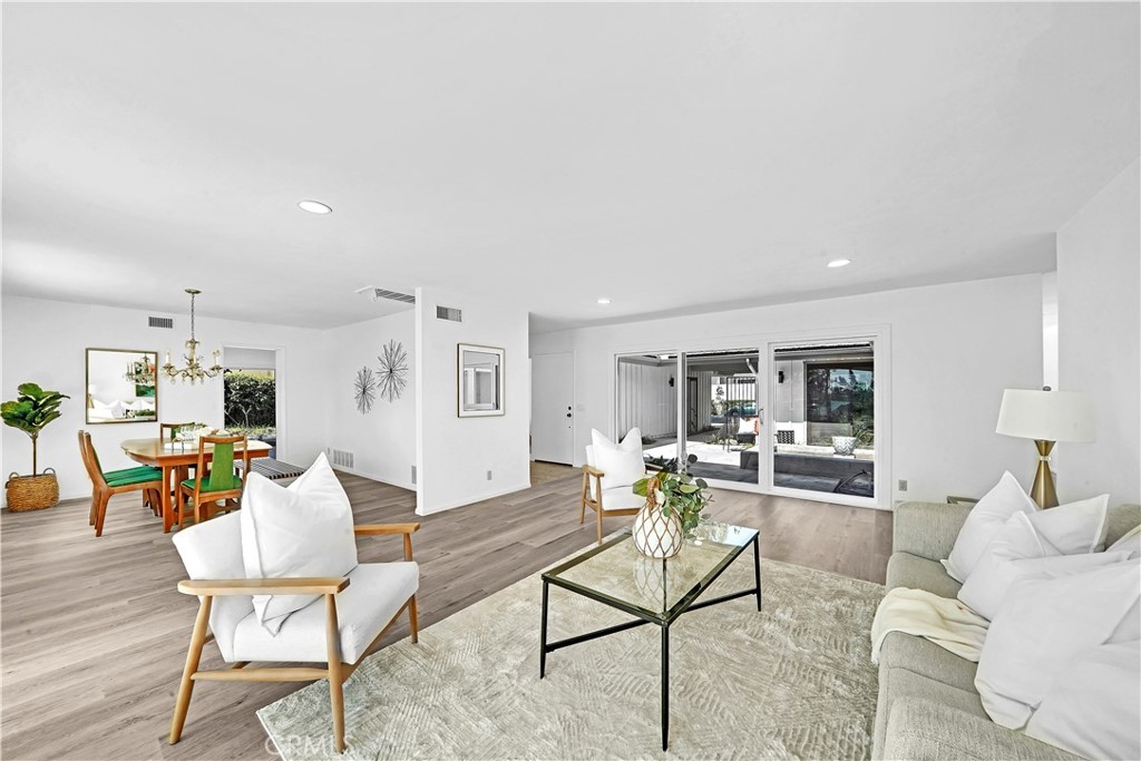 18222 Fernando Circle