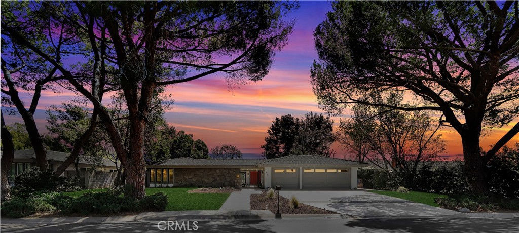 18222 Fernando Circle