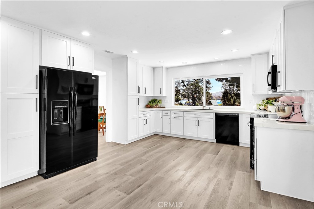 18222 Fernando Circle