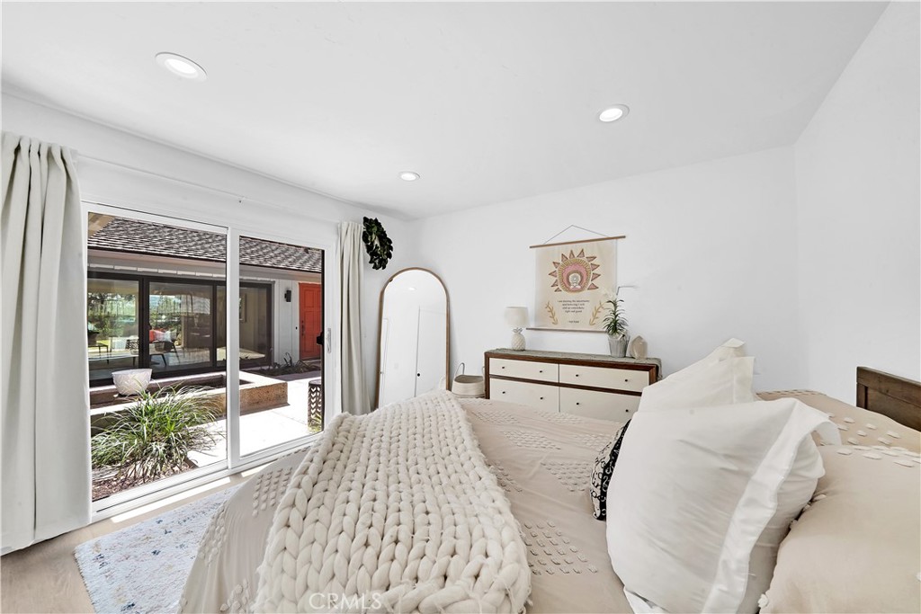 18222 Fernando Circle