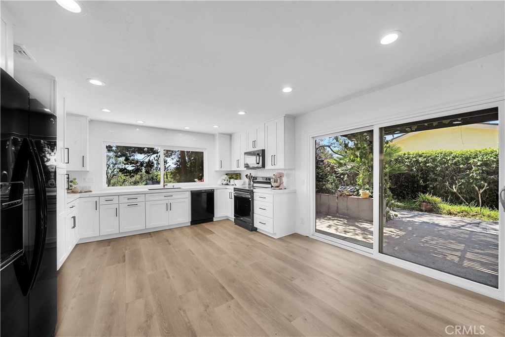 18222 Fernando Circle