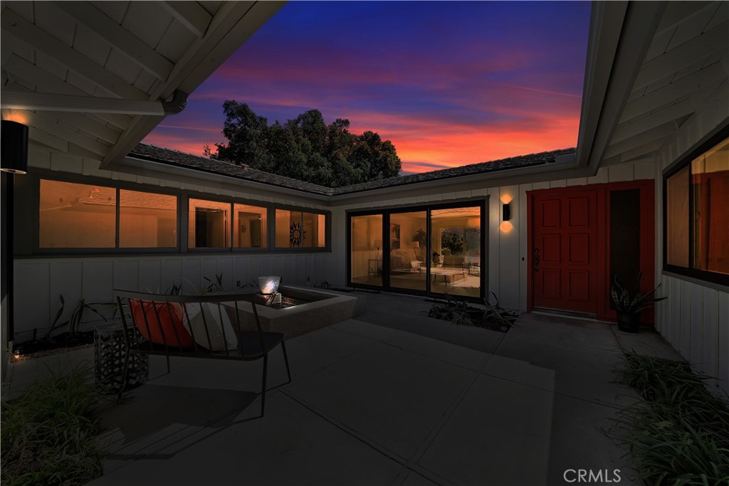 18222 Fernando Circle