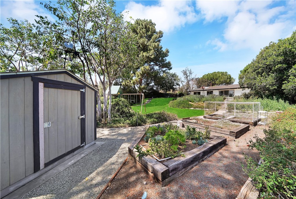 18222 Fernando Circle