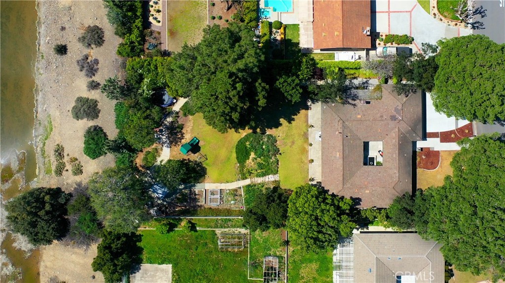 18222 Fernando Circle