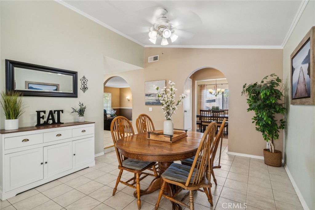 5359 E Cresthill Drive