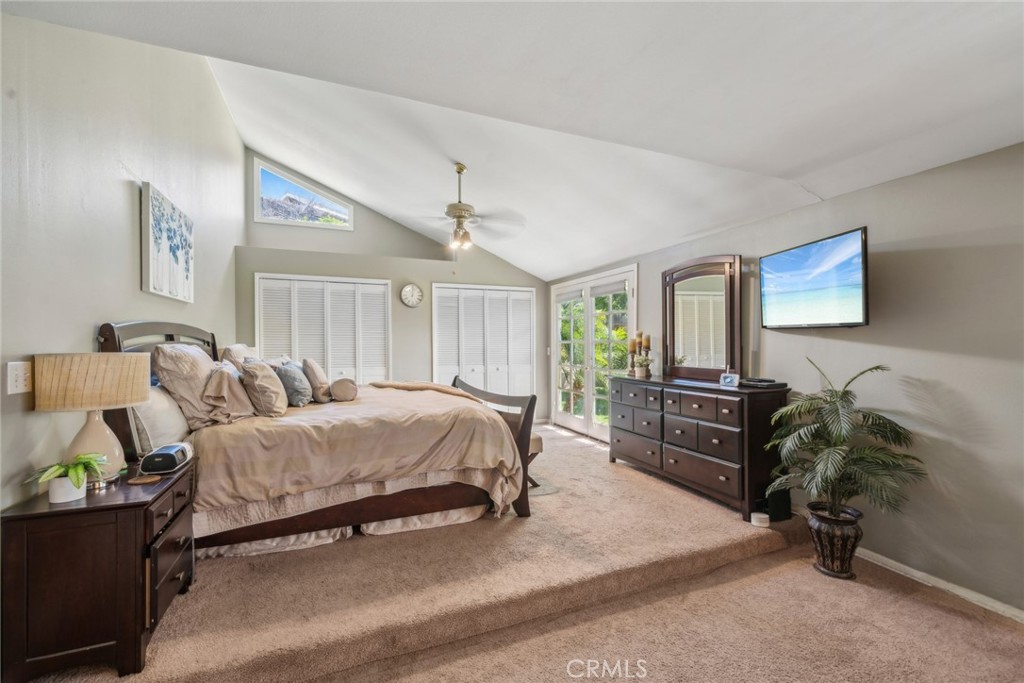 5359 E Cresthill Drive