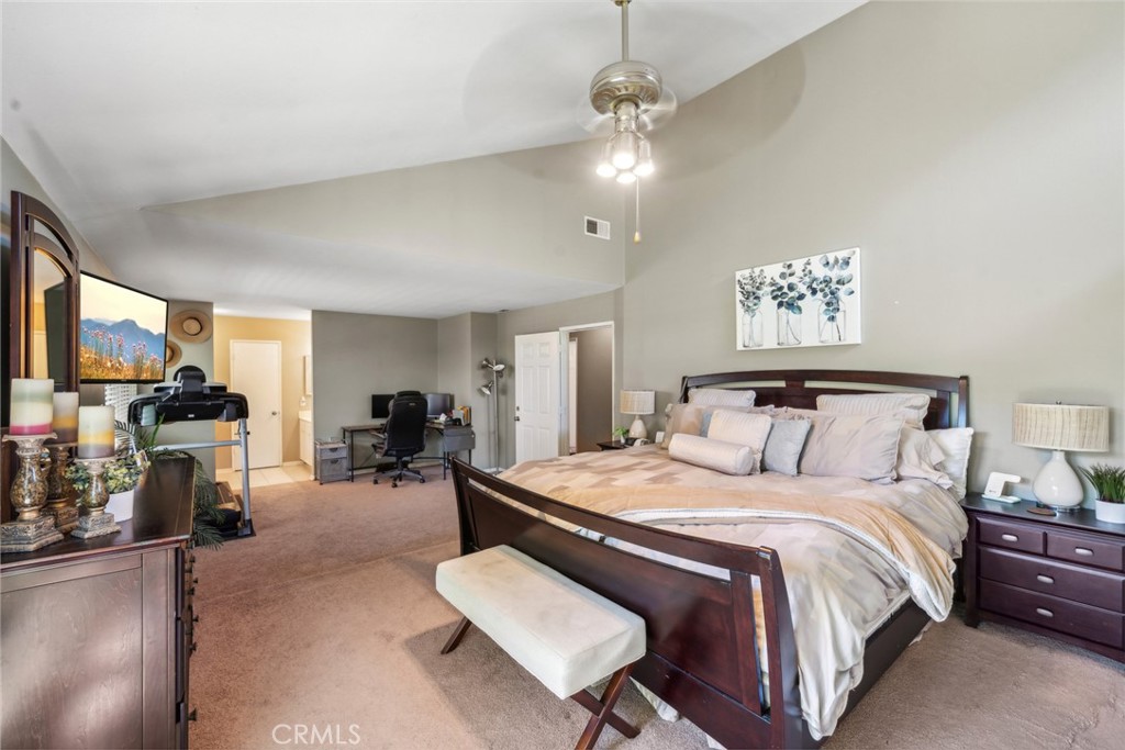 5359 E Cresthill Drive