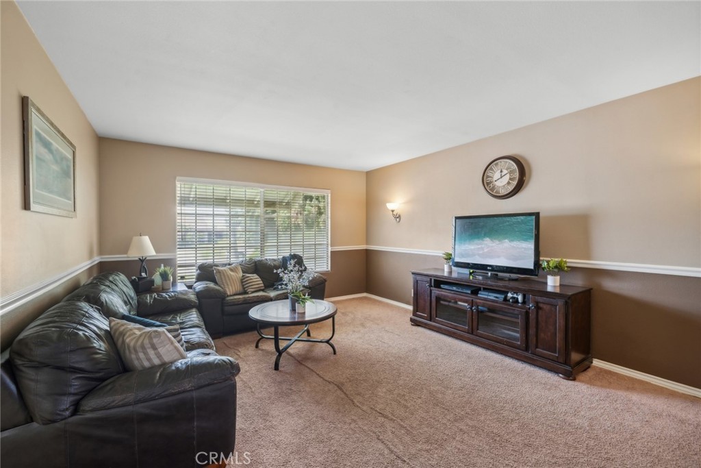 5359 E Cresthill Drive