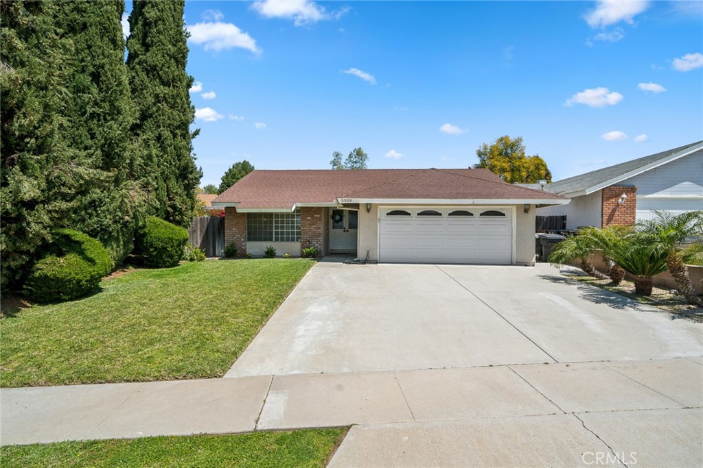 5359 E Cresthill Drive