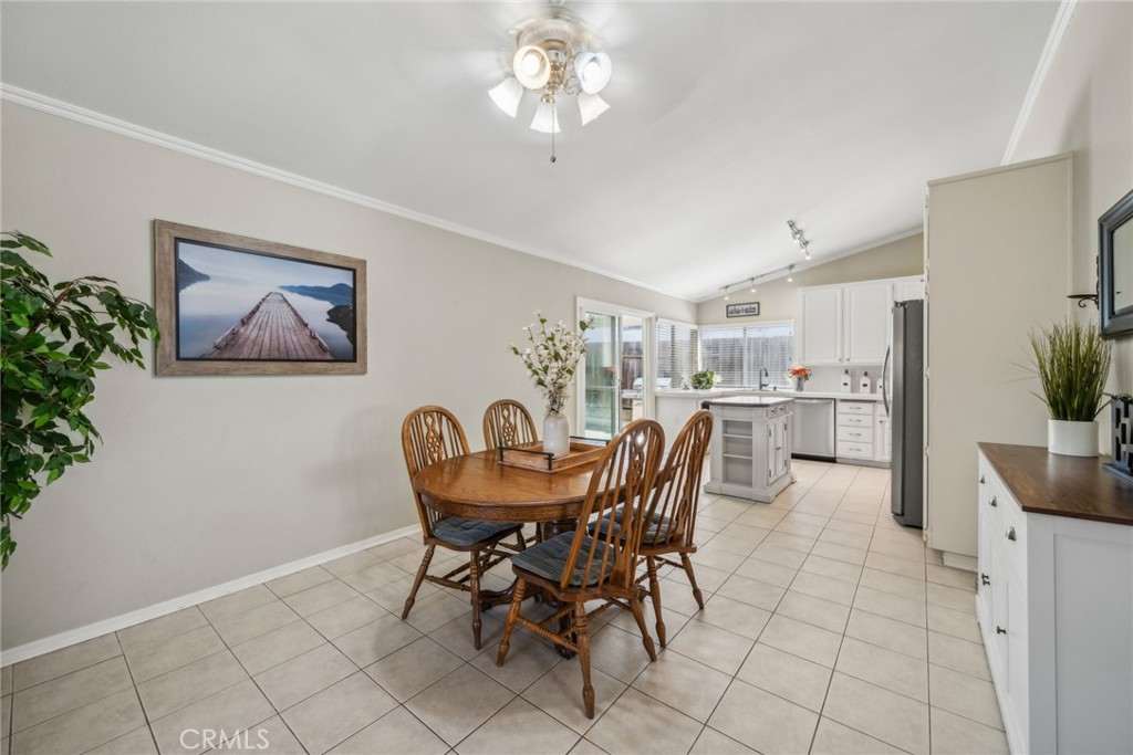 5359 E Cresthill Drive