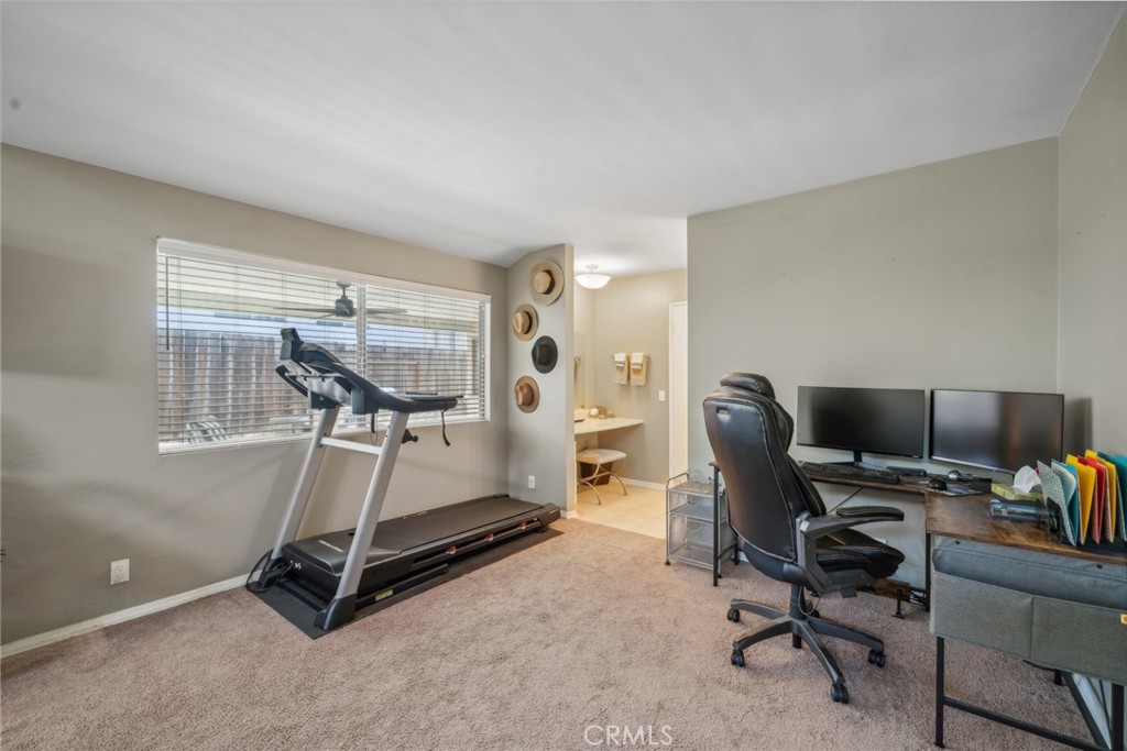 5359 E Cresthill Drive