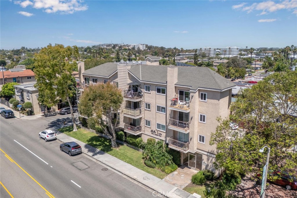 4701 E Anaheim Street 304