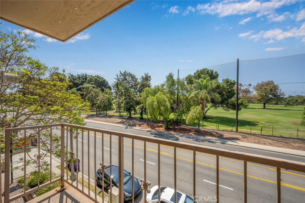 4701 E Anaheim Street 304