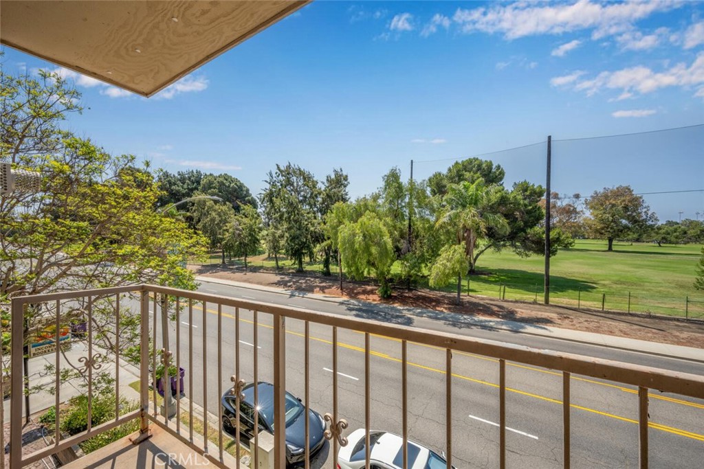 4701 E Anaheim Street 304