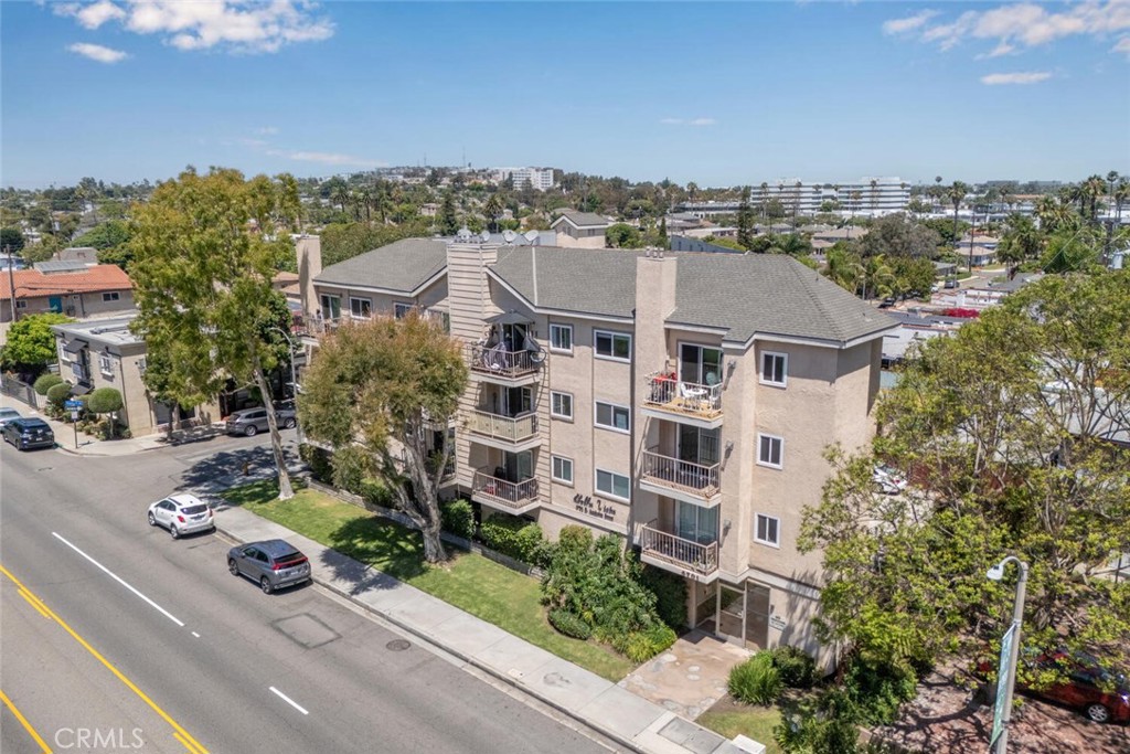 4701 E Anaheim Street 304