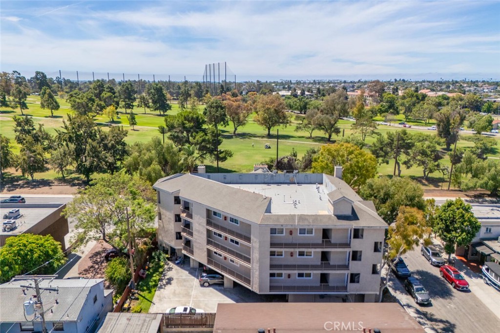 4701 E Anaheim Street 304