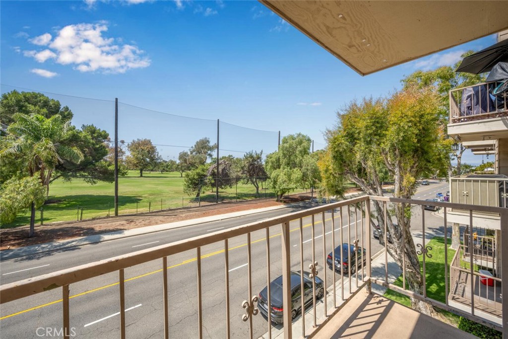 4701 E Anaheim Street 304