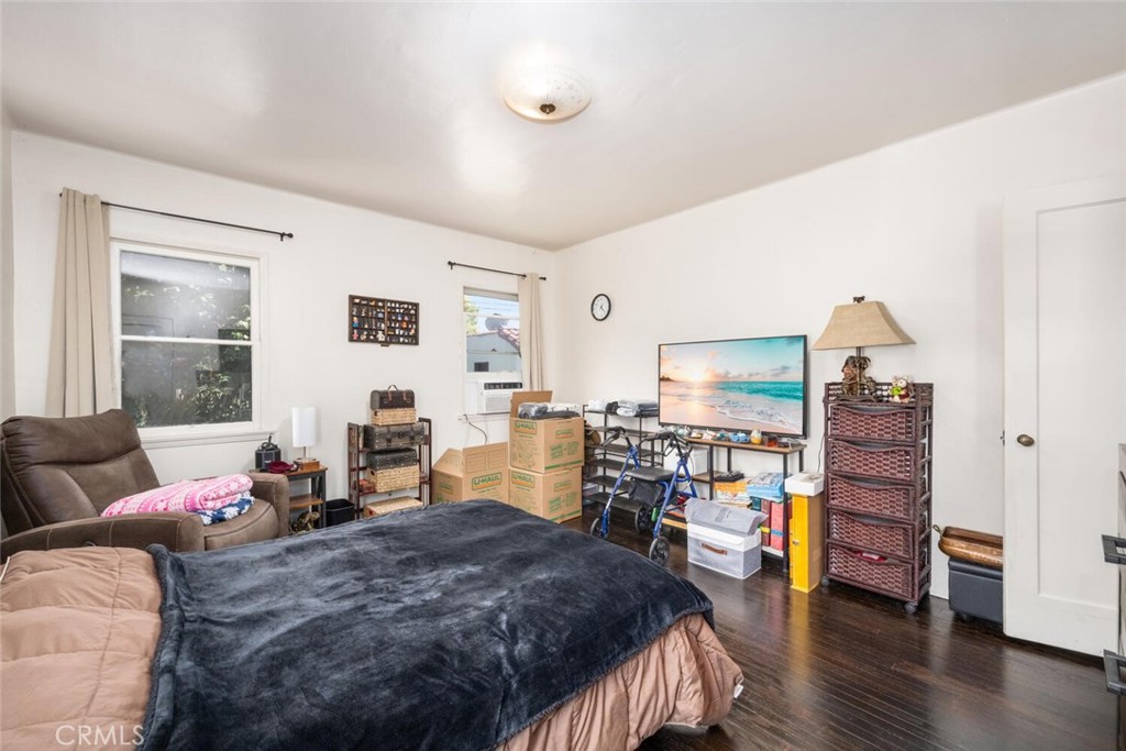 2442 Magnolia Avenue