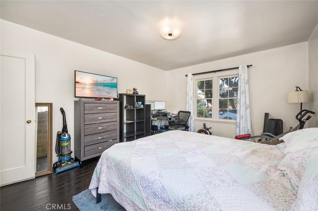 2442 Magnolia Avenue