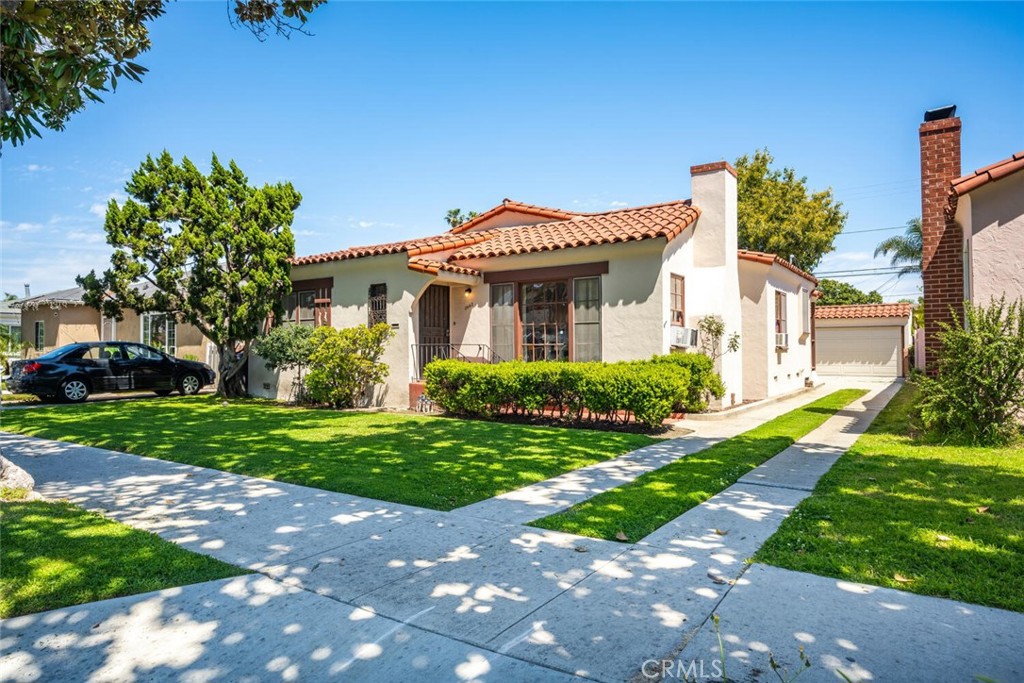 2442 Magnolia Avenue