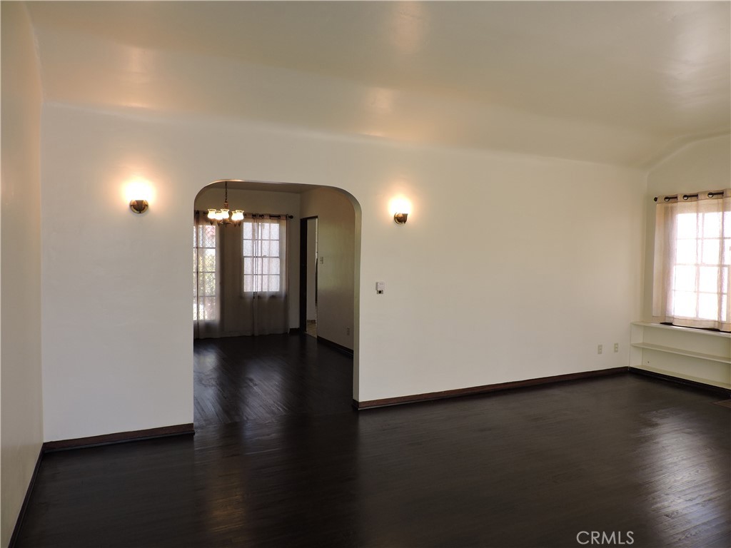 2442 Magnolia Avenue